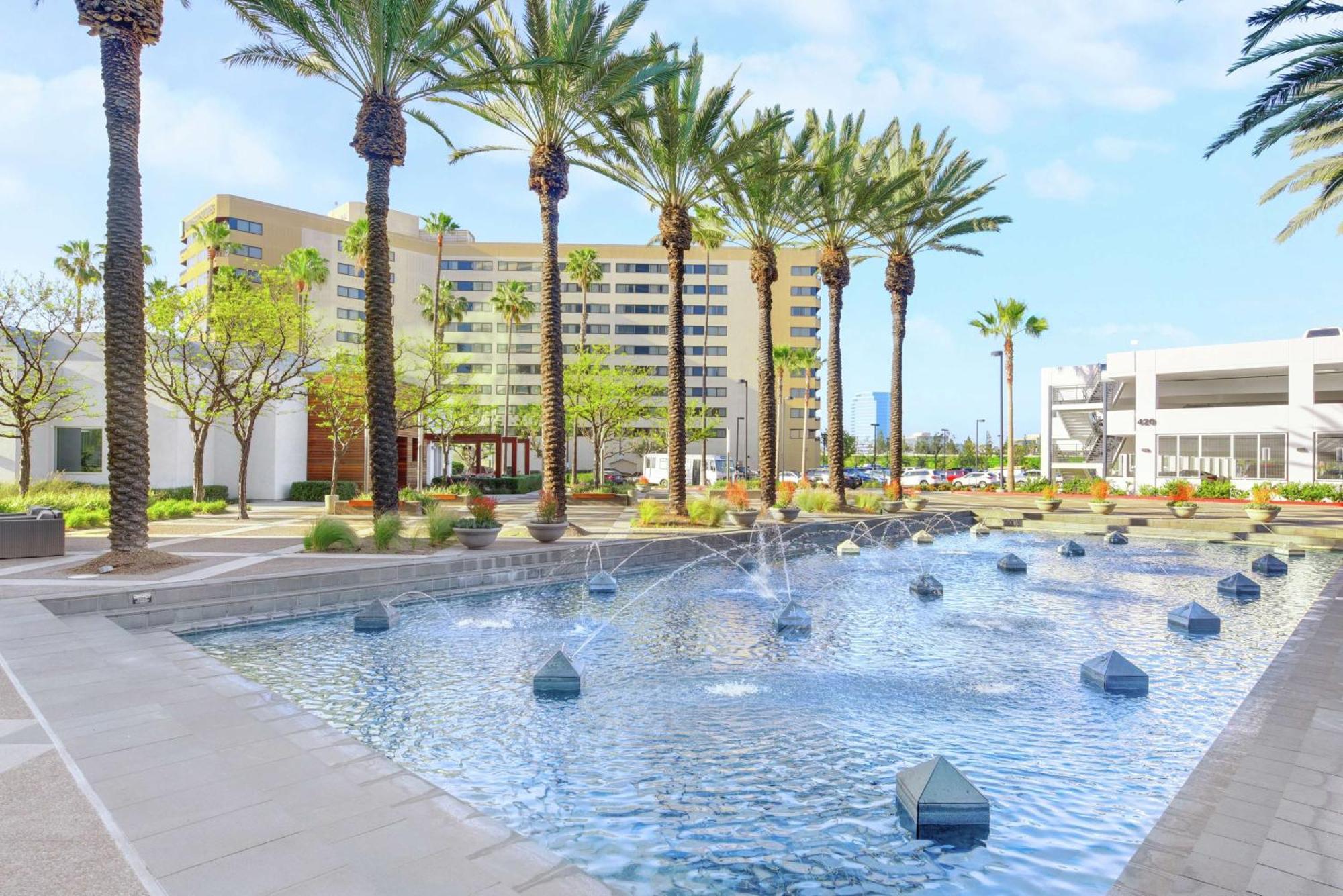 Embassy Suites By Hilton Anaheim-Orange Eksteriør bilde